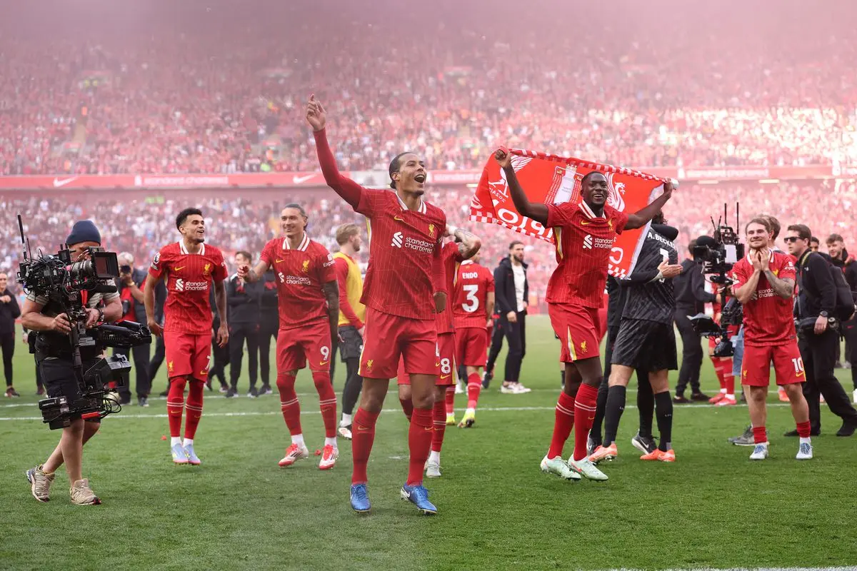 Liverpool i frikshëm në afatin kalimtar, transferon sulmuesin e radhës për 95 milionë euro! 1 Liverpool