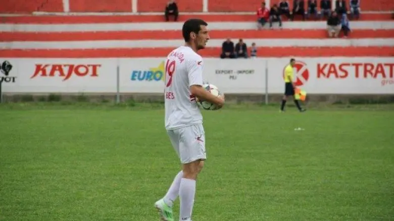 Kampet ndërkombëtare të futbollit në Prishtinë: Zhvillim talentësh apo spektakël marketingu? 5 Fatih Karahoda 659x439 e1499460195166 780x439 1