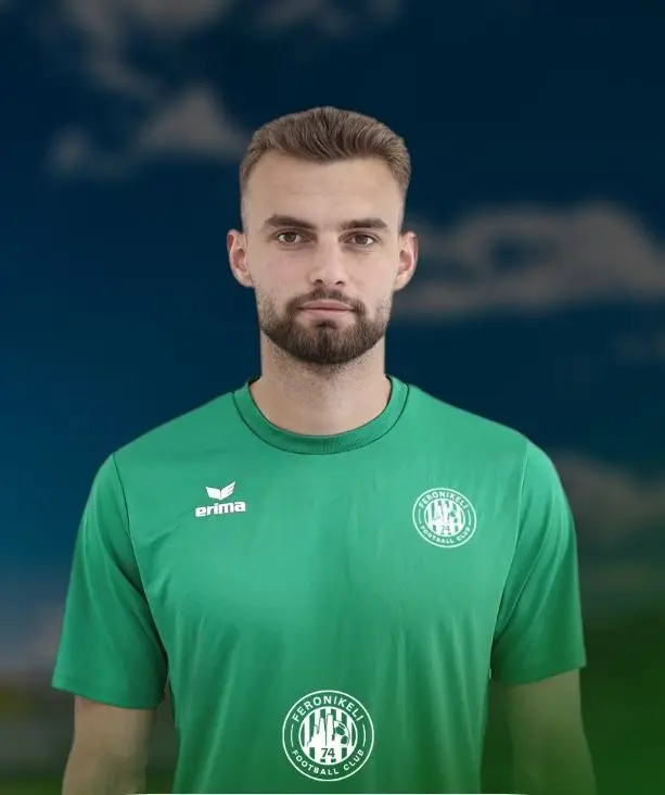 Feronikeli prezanton brenda natës një ekip të tërë 4 Jon Miftari