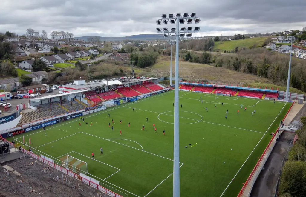 Larne stadium Kërlaçki Larne stadium