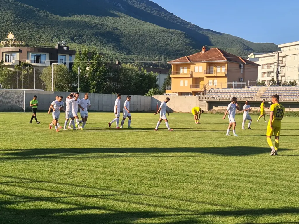 Rezultatet e miqësoreve të sotme: Liria befason Tiranën e Dukagjini mposhtët nga vendasit e Sandanskit 3 Miq Istogu - 2 Korriku