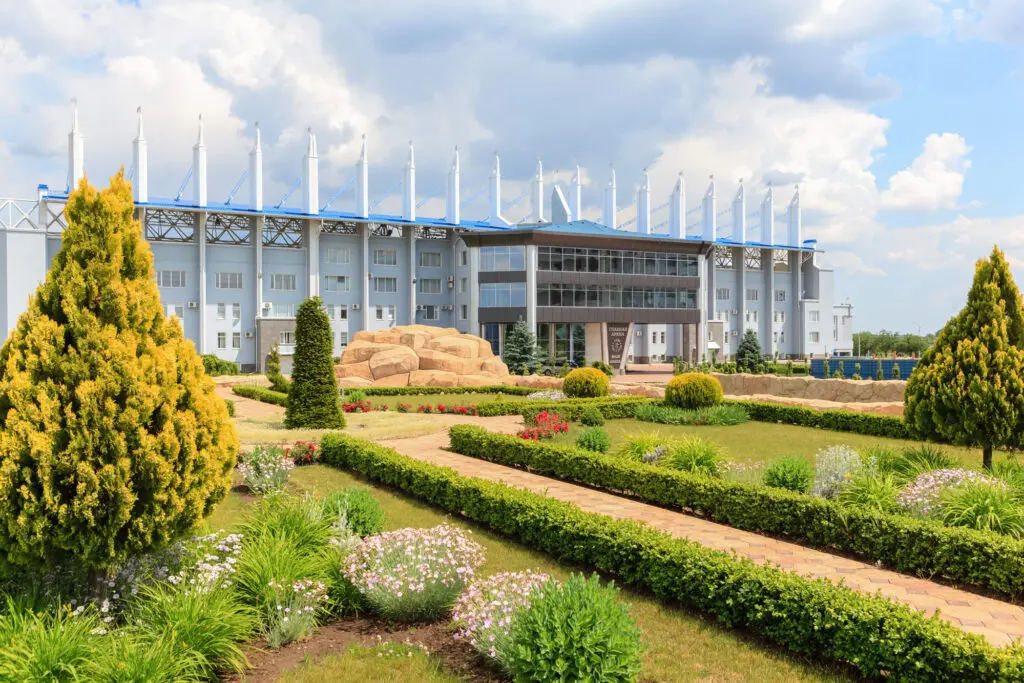 Kompleksi luksoz i Sheriffit që deklasoi Prishtinën: 2 stadiume, 8 fusha ndihmëse, hotel dhe pishina! 4 img 9500 1024x683 1