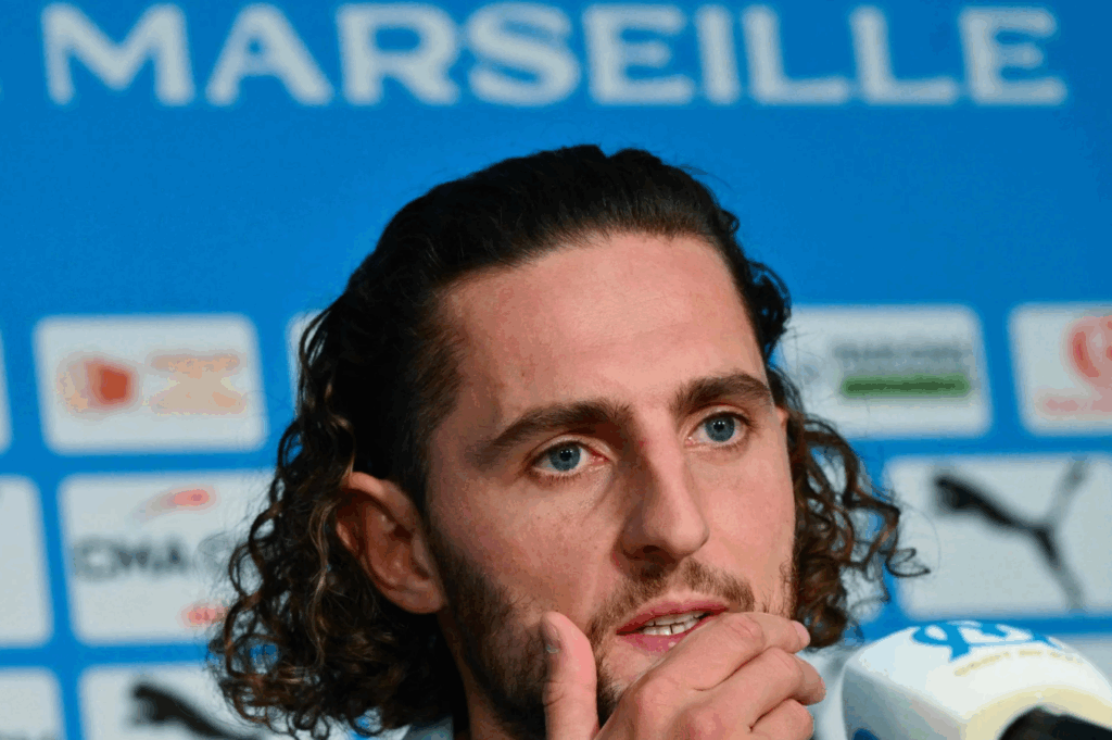Nëna e Adrien Rabiot shpërthen ndaj drejtuesve të Marseille: Janë gënjeshtarë dhe tradhtarë, më keq se PSG! 19 Adrien Rabiot