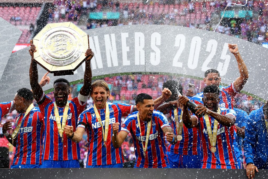 Crystal Palace trofeu