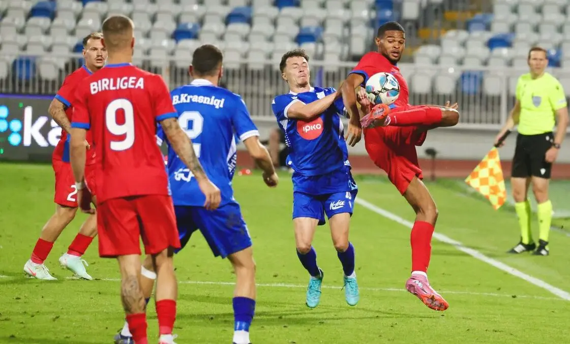 Goditje e dyfishtë për Dritën në pjesën e parë – FCSB shënon dy herë brenda 17 minutave 4 Drita - FCSB 0-2