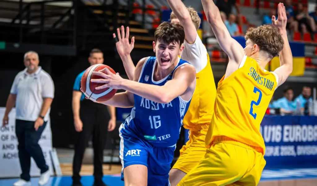Kosova U16 mposhtet edhe nga Ukraina në Evropianin B – vazhdon seria e humbjeve 3 Kosova U16 - Ukraina