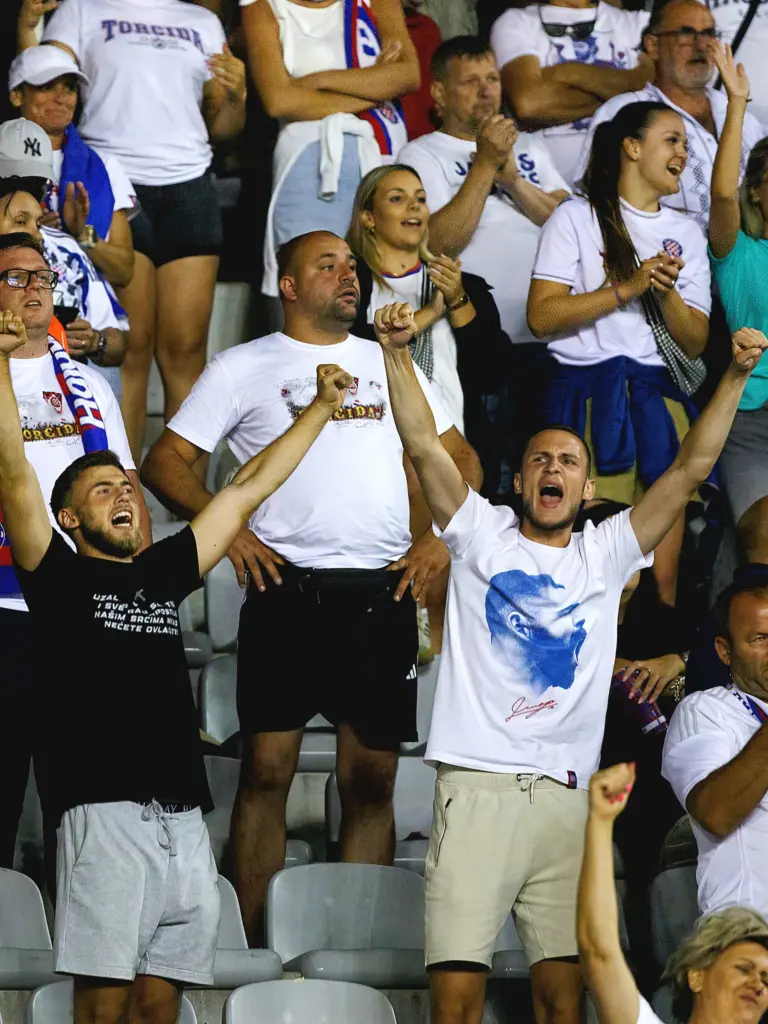 "Nuk e kuptoj pse Dinamo është nënvlerësuar - Pajaziti sërish fantastik!" 2 Tifozët e Hajdukut