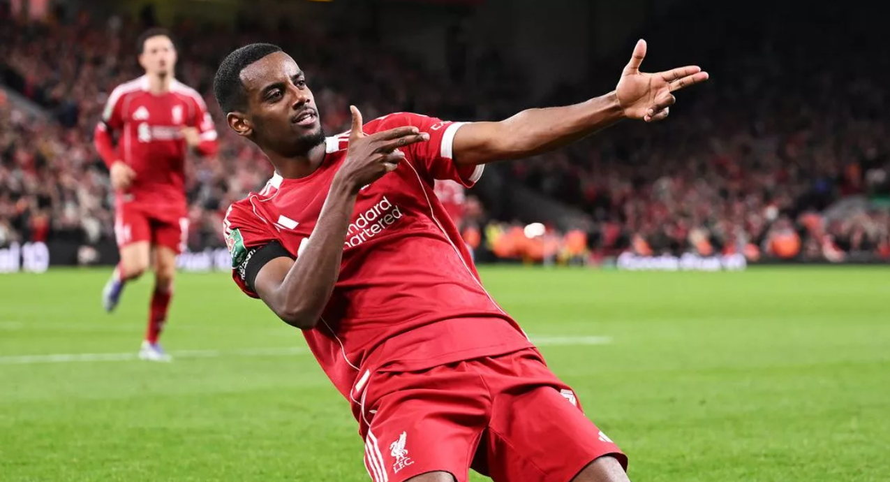 Isak shënon golin e parë për Liverpool, Ekitike vulos fitoren 1 Isak