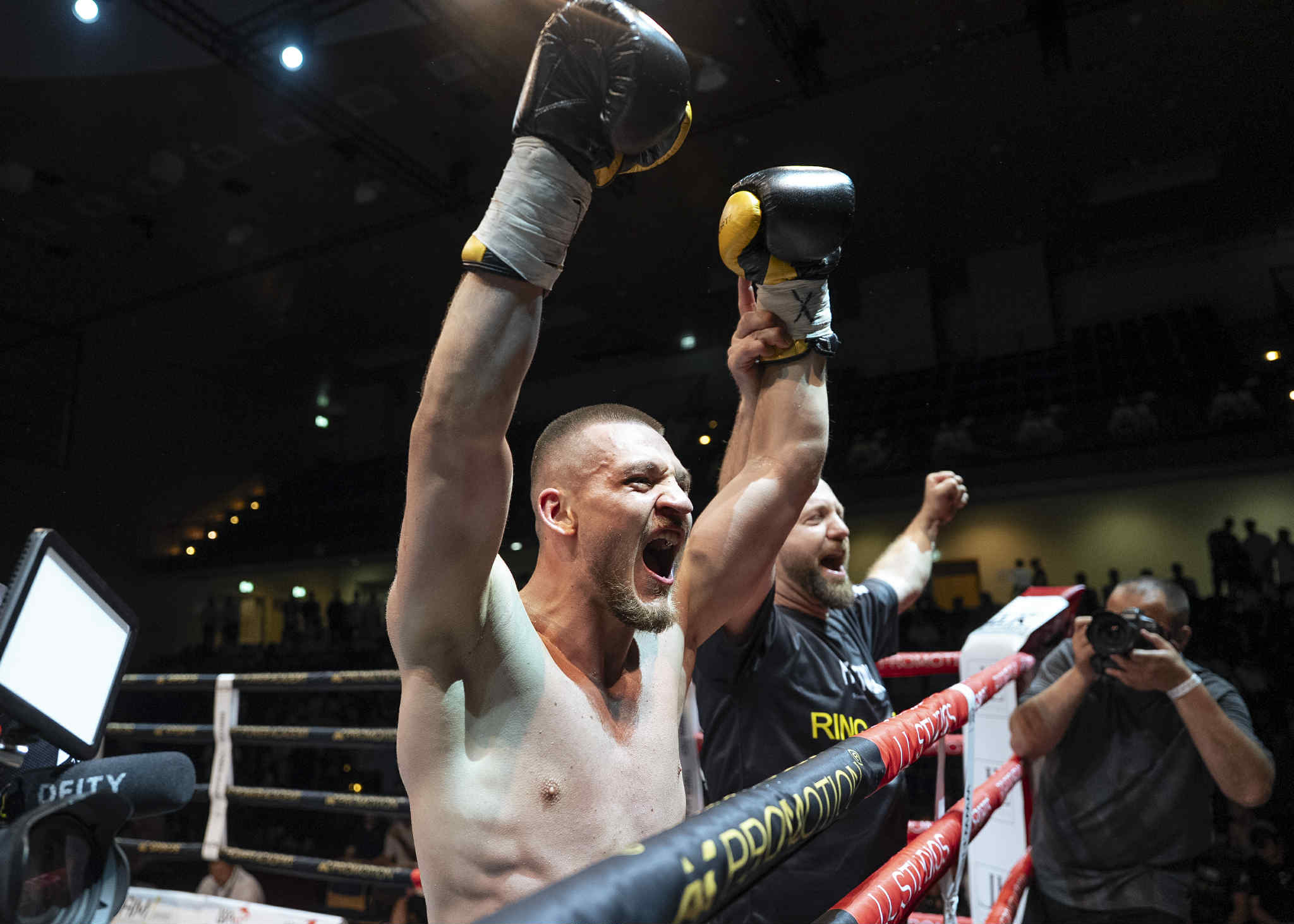 Sami Ahmeti sfidon Julian Vogelin për titullin e botës në WBO 1 sami ahmeti