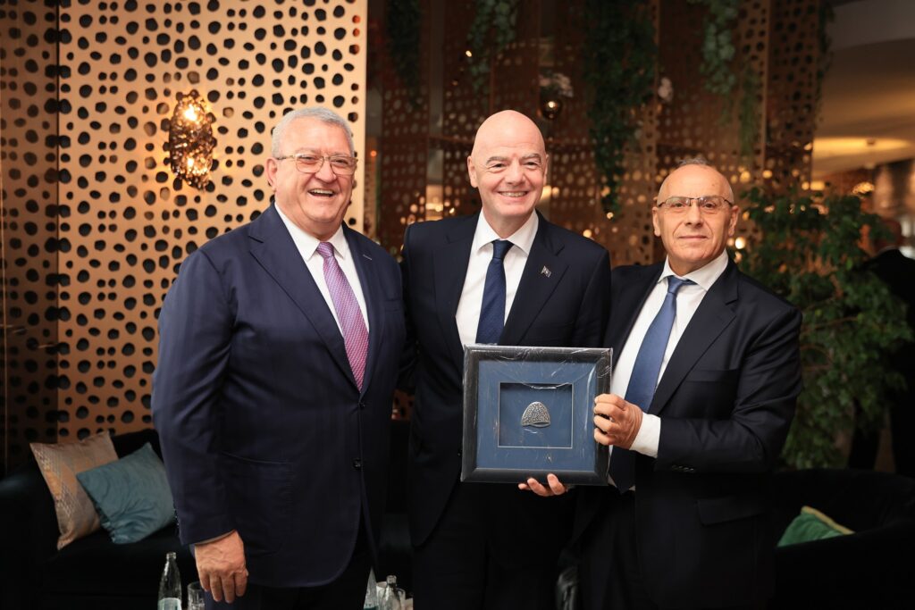 Gianni Infantino nderohet me Medaljen e Nderit nga Presidentja Osmani 3 Gianni Infantino, Armand Duka, Agim Ademi