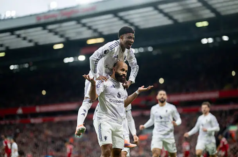 Maguire pushton Merseyside: United i jep fund mallkimit në Anfield 2 Liverpool - Manchester United 1-2