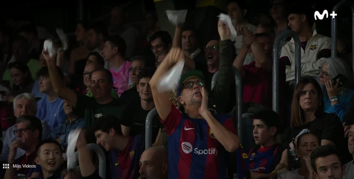 Protesta dhe thirrje për dorëheqje të Laportas pas humbjes ndaj Realit 7 barca