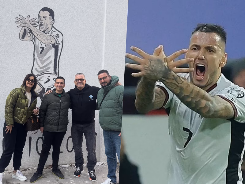 Prindërit e Rey Manajt vizitojnë muralin në Mitrovicë, priten nga trajneri Emin Baliqi