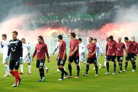 Dramë te Hannover 96: Martin Kind për pak sa nuk humbi jetën 19 hanover 96