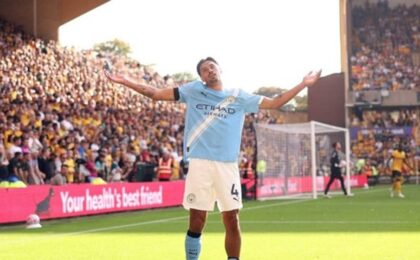 Analiza e Ndeshjes së Parë të Premier League: Mësime të Rëndësishme për të Kuptuar Dinamikën e Lojës