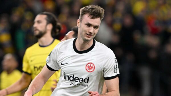 Ylli i Ish-Eintracht: Rruga drejt rikthimit në Bundesliga