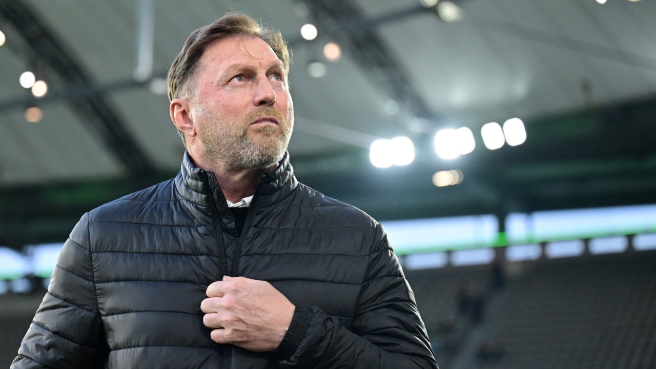 Hasenhüttl për kohën e tij në PL: "Askush nuk i humb nervat"