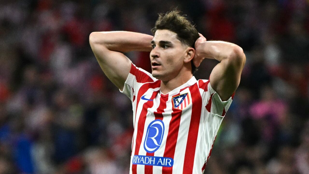 Julian Alvarez Rithet në Premier League: Një Performancë Spectakolare që Mafton Të Gjithë