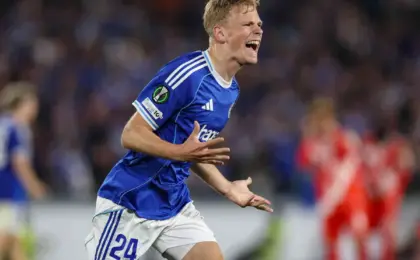 Lucas Høgsberg: Mbrojtësi danez që po tërheq vëmendjen e Premier League