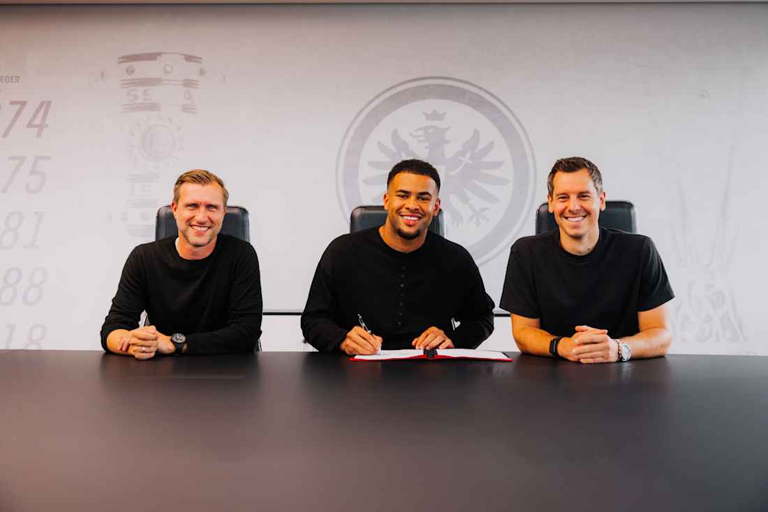 Eintracht Frankfurt Riesht një Talent të Ri për Edicionin 2026/27: Noah Atubolu Bashkohet me Ekipin