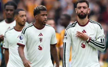 Manchester United Pëson Humbje Surprizu nga Hull City në Hapjen e Premierligës