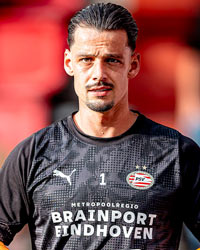 Nick Olij
