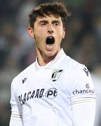 Óscar Rivas