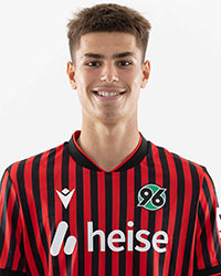 Taycan Kurt