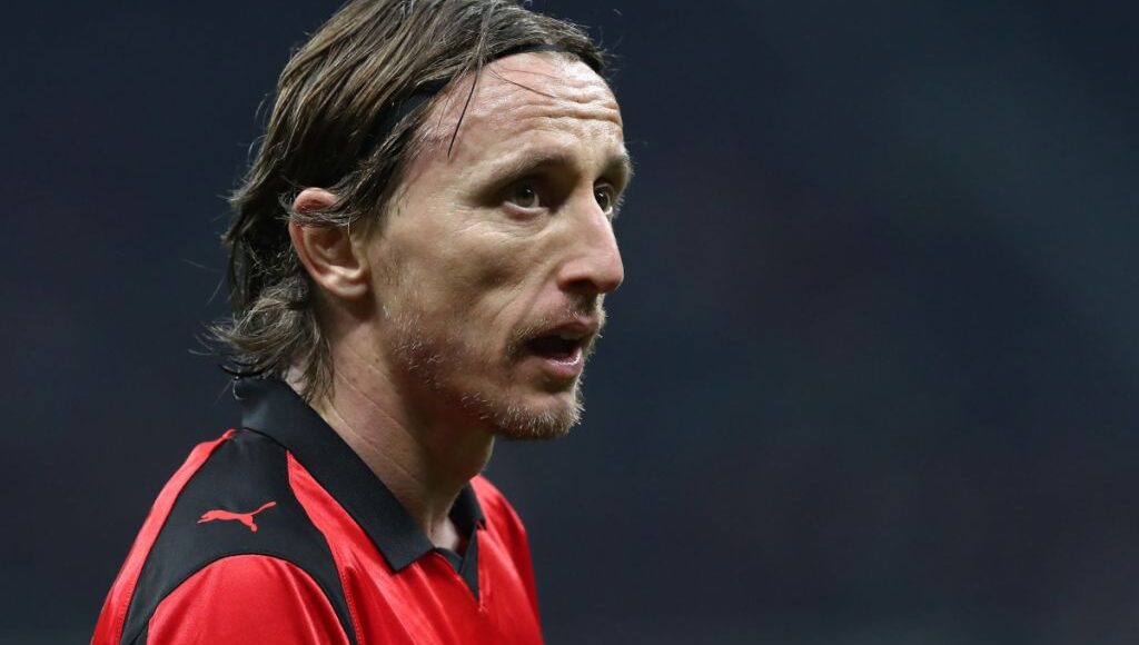 Milani në Kerkim të Yllit të Premierligës për Zëvendësimin e Modric – Të Reja nga Transferimet